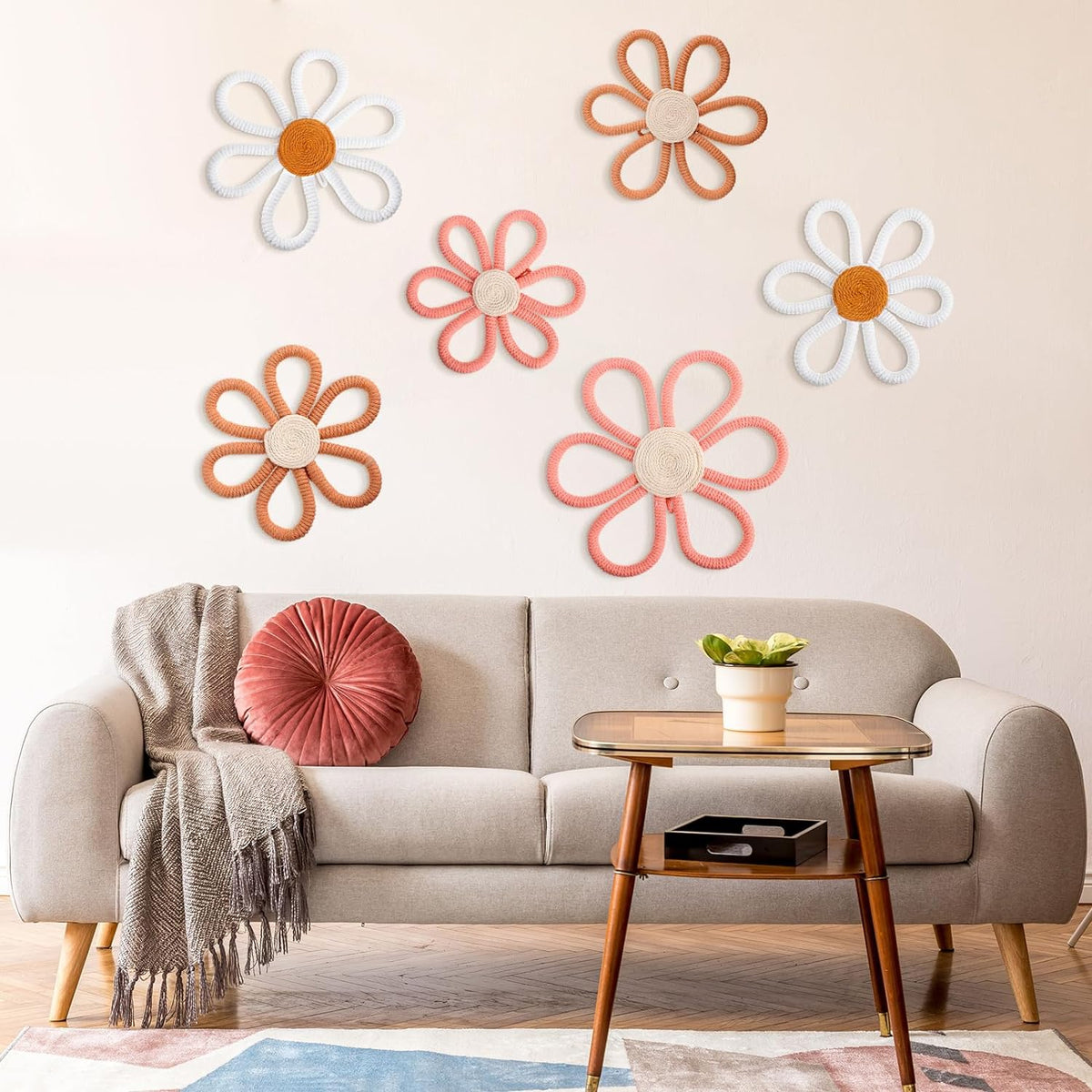 Wall Décor for Small Spaces: Smart Ideas That Make Use of Vertical Space