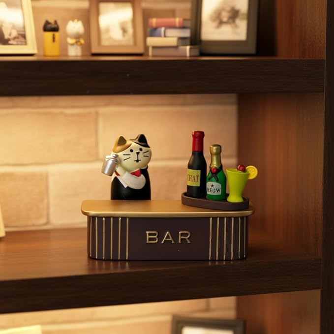 Funny Miniature Cat Bartender Figurines with Cocktail Bar for Office Desk Accessories, Unique Cat Gift for Cat Lovers (Bar Set)