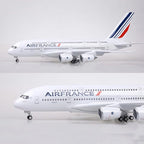 1:160 Scale Diecast Airplane Model with Light, Large Resin Aircraft Replica for Collection & Display, White