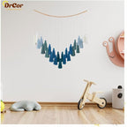 DrCor Ombre Green Boho Macrame Garland – Rustic Yarn Wall Hanging for Living Room, Bedroom or Entryway Decor, Forest Green Mantel Banner, Farmhouse Party or Wedding Decoration