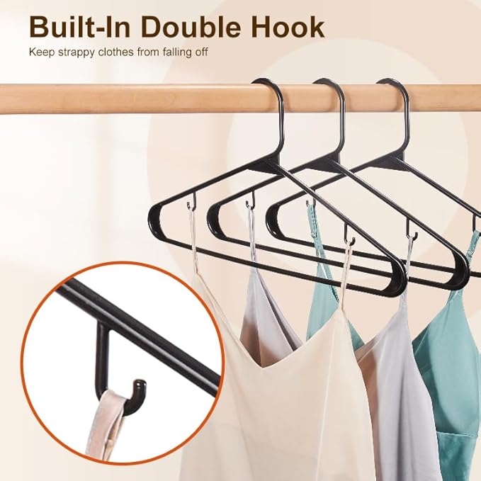 HOUSE DAY 500 Pack Plastic Clothes Hangers, Commercial Bulk Shipment for Business, Sturdy Durable Lightweight Hangers Black Ideal for Retail Dry Cleaners Warehouses, Save Cost & Warehouse Space