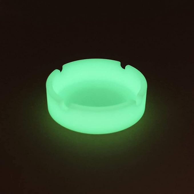 HOWDIA Silicone Ashtray Luminous Ash Tray, Small Ashtrays for Outside Patio Glow in the Dark Ashtray Cute Home Ash Trays High Temperature Heat Resistant, 3 Pack