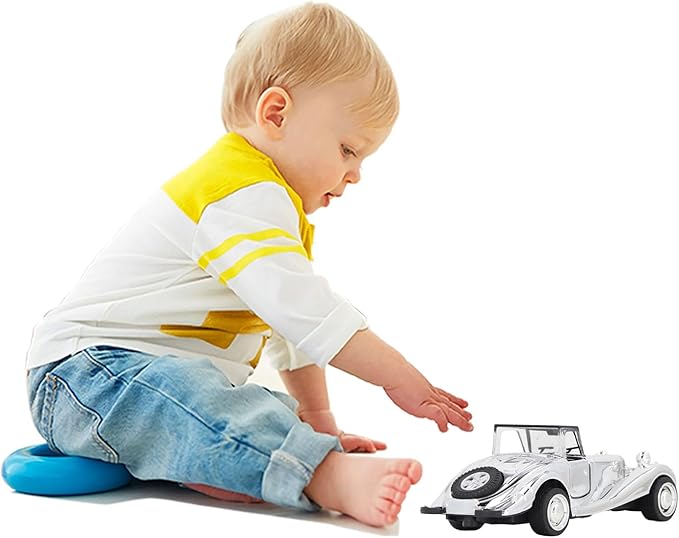 Vintage Car Model, 5.12 X 1.97inch Alloy Diecast Model Car, Collectible Cars with High Simulation Retro Details for Home Office Bar Shelf Display (Style 2)