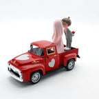 Alloy Retro Car Decors Antique Truck Model with Couple Figurines for Weddings Party Centerpieces and Home Shelf Display Couple Figurine Home Decors
