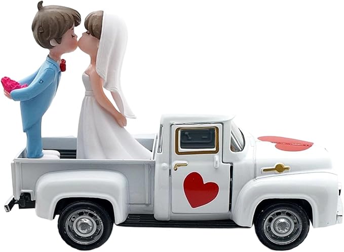 Alloy Retro Car Decors Antique Truck Model with Couple Figurines for Weddings Party Centerpieces and Home Shelf Display Couple Figurine Home Decors