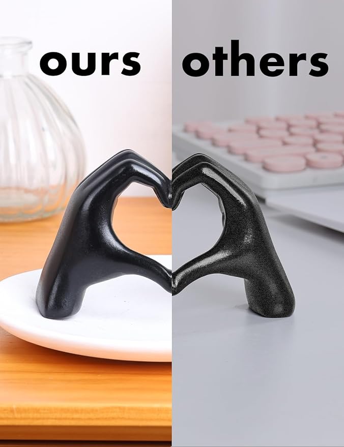 Modern Gold Heart Hands Sculpture, Decorative Table Art, Love Symbol Home Decor (Black)