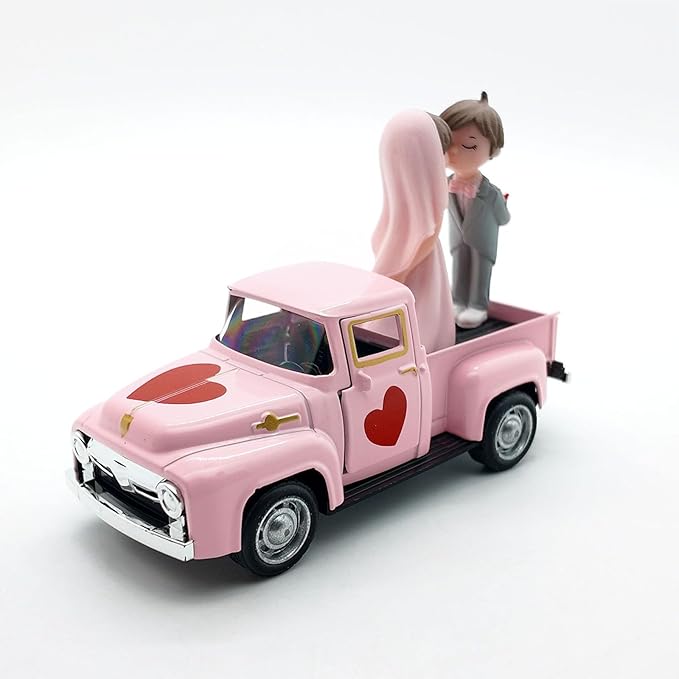Alloy Retro Car Decors Antique Truck Model with Couple Figurines for Weddings Party Centerpieces and Home Shelf Display Couple Figurine Home Decors