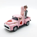 Alloy Retro Car Decors Antique Truck Model with Couple Figurines for Weddings Party Centerpieces and Home Shelf Display Couple Figurine Home Decors