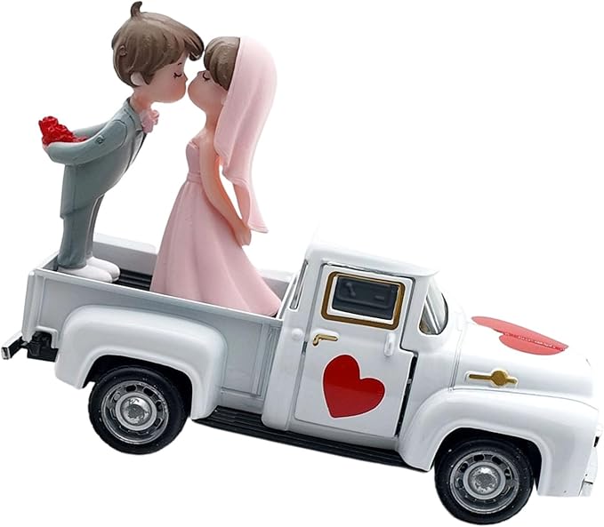 Alloy Retro Car Decors Antique Truck Model with Couple Figurines for Weddings Party Centerpieces and Home Shelf Display Couple Figurine Home Decors