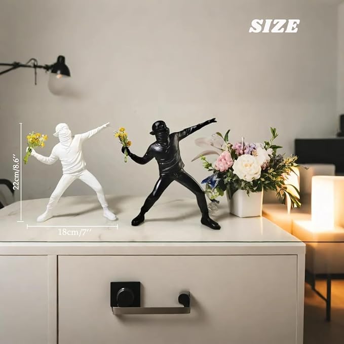 Banksy Street Graffiti Art Statue,Throwing Flower Boy Figurine,Resin Statue Ornaments,Living Room Dining Desk Decorations,Bookshelf Decorative Objects,Modern Home Decor(8.6"/Black)