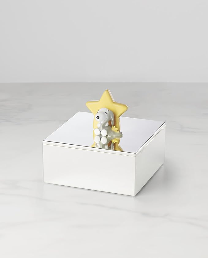 Reed And Barton Home Decor, Little Snoopy Keepsake Box, Made Of Metal, Spot Clean, Room Decor, Organization And Storage Box For Keepsakes & Memories, Peanut Snoopy Design (Silver And Yellow, 1 Piece)