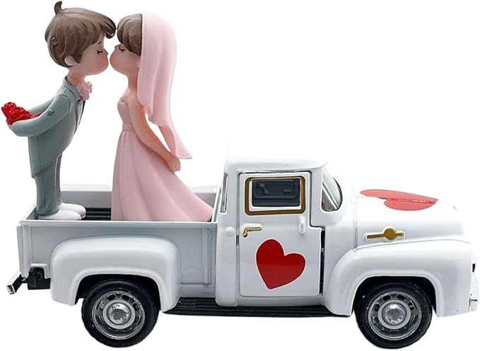 Alloy Retro Car Decors Antique Truck Model with Couple Figurines for Weddings Party Centerpieces and Home Shelf Display Couple Figurine Home Decors