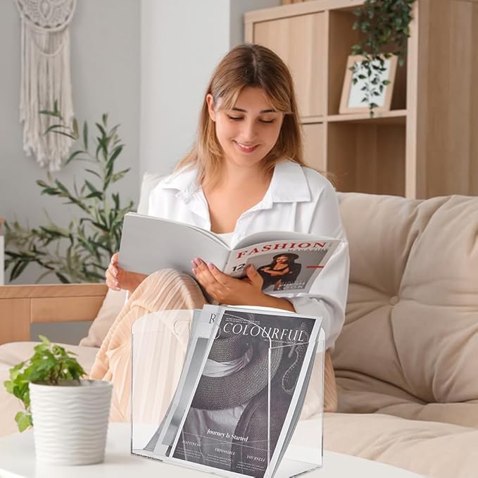 UNICRAFTALE Acrylic Magazine Holder Transparent Acrylics Newspaper Magazines Stand Organizer with handles Rectangle Acrylic File Storage Book Basket Box for Office Bedroom Home