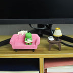 Mevodeata Cute Mini Frog Figurine with Small Sofa and Lamp Table Resin Figure for Office Home Decor for Frog Lovers (Pink Sofa)