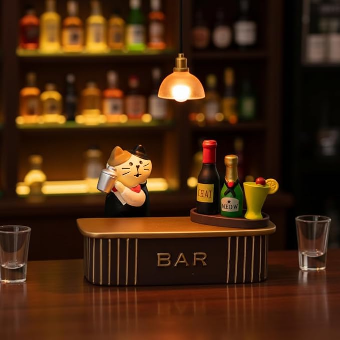 Funny Miniature Cat Bartender Figurines with Cocktail Bar for Office Desk Accessories, Unique Cat Gift for Cat Lovers (Bar Set)