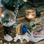 18 Pcs 3 Colors Mini Crown Crystal Ball Stands, Vintage Decor Metal Tabletop Display Pedestals for Natural Crystal Ball Collection and Home Decoration