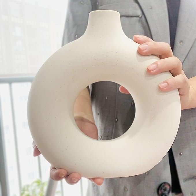 CEMABT White Donut Vase Hollow Ceramic Vase for Flowers Handmade Minimalist Boho ins Style Modern Home Decor for Wedding Dinner Table Party Living Room Office Bedroom（L，White）