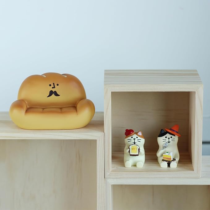 Mevodeata 2Pcs Cute Mini Cat Figurine with Bread Sofa Resin Cat Figure for Office Home Decor - Cute Cat Gift for Cat Lovers