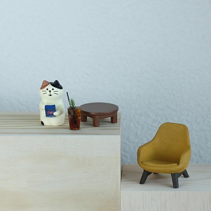 Mevodeata Cute Cat Playing Phone on Sofa and Drinking Coffee Figurine for Office Home Decor - Cute Cat Gift for Cat Lovers