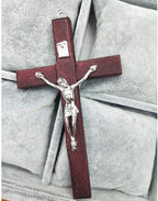 CHENGXIN Catholic Crucifix Wall Cross 3 Pack, Small Wooden Cross with Jesus for Home Decor, 4.7 inches