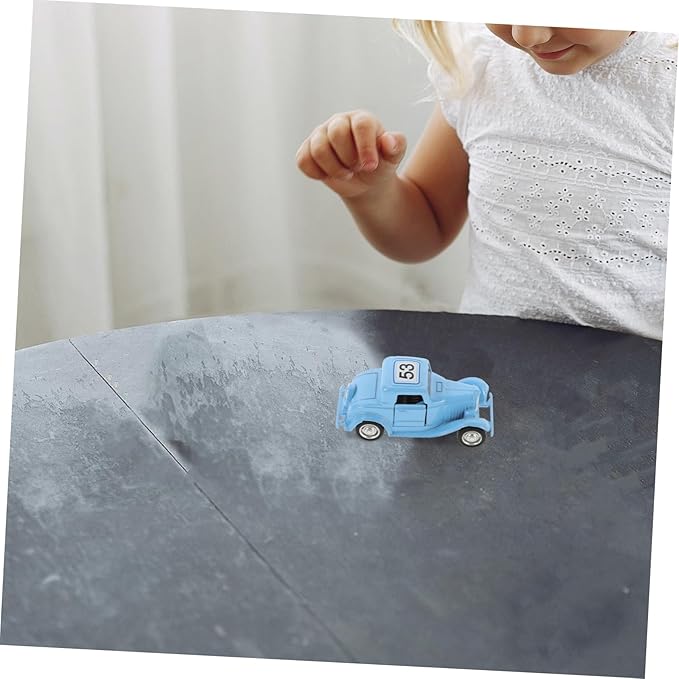 Yardwe Scale Retro Vehicle for Home Decor Antique Craftsmanship Lightweight and Realistic Design for Cabinet Decoration and Car Enthusiasts
