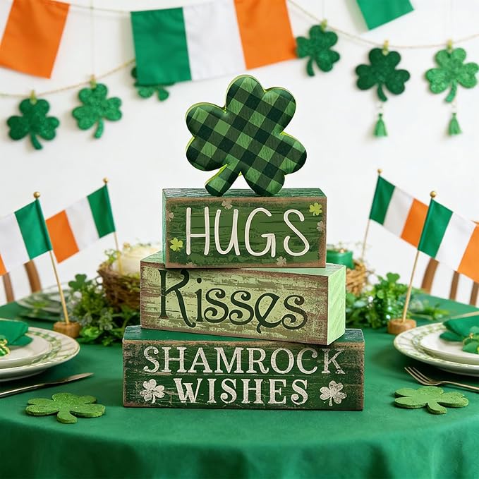 Lineshading 4 Pcs St. Patrick's Day Table Wooden Signs Hug Shamrocks Table Decoration Green St. Patrick Striped Tiered Tray Decor Irish Themed Centerpiece for Farmhouse Holiday Tabletop Home Decor