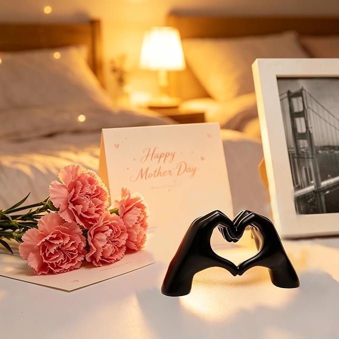 FANTESTICRYAN Small Heart Hands Statues Hand Love Sculpture Cute Decorative Home Decor Ornaments for Living Room, Wedding, Office Desktop, Cabinets, Bookshelf, Gift for Mom (Small Black)