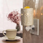 STAR MOON Ceramic Pluggable Wax Melt Warmer for Scented Wax, Diffuser for Fragrance Oil, Candle Melter Plug in Wall for Home, Office and Spa, Ideal Gifts, with Two Bulbs