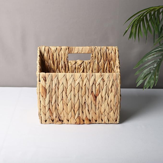 YAHUAN Natural Wicker Magazine Rack Water Hyacinth Divided Magazine Basket Magazine Newspaper Book Holder for Bathroom, Office, Floor