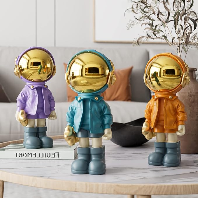 EZ4ENCE Figurine Statue Astronaut Sculpture Spaceman Decor,Sculpture for Home Decor,Arts Purple Shelf Decoration,Cool Metal Mask Table Decor,Large Spaceman Figure Ornament