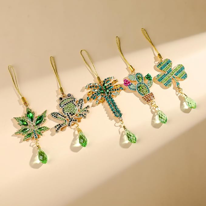 5Pcs Hanging Christmas Ornaments Christmas Tree Green Crystal Drop Pendant for Xmas Wedding Party Gifts Crystal Suncatchers Indoor Home Decor
