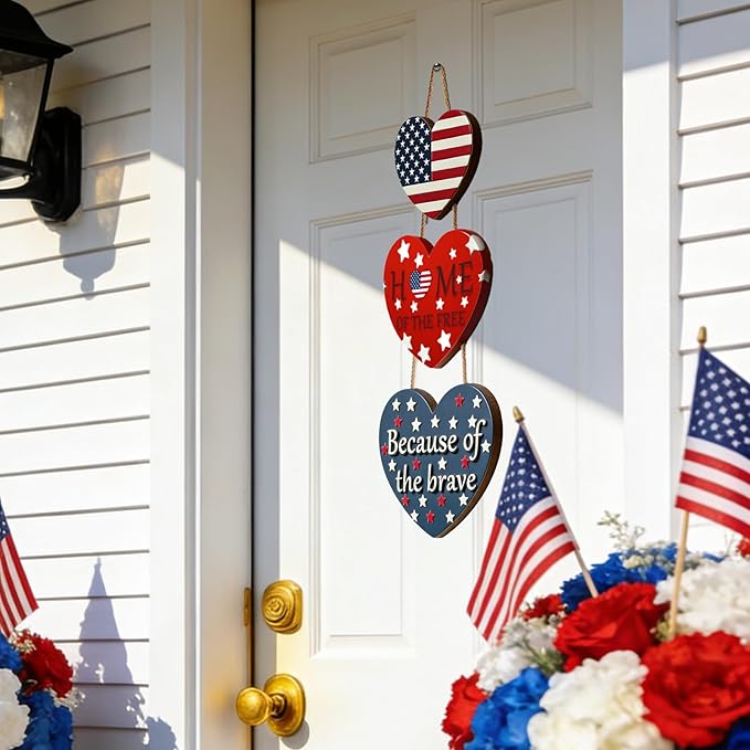 4th of July Decorations Patriotic Door Sign, American Flag Heart Hanging Wreath, Patriotic Decor Wooden Front Door Hanger for Independence Day Memorial Day Porch Wall Outdoor Indoor Home Decor