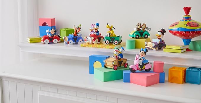 Precious Moments 201706 Disney Collectible Parade Scrooge McDuck Resin/Vinyl Figurine