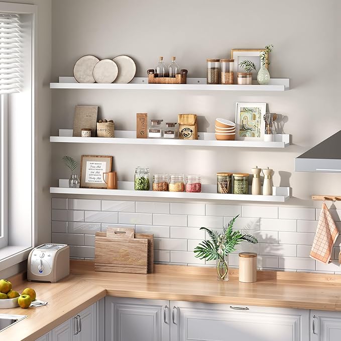 HOOBRO Floating Shelves, Wall Shelf Set of 3, 47.2 Inches Hanging Shelf with Raised Edge and Invisible Brackets, for Bathroom, Bedroom, Kitchen, Office, Living Room Decor, White WT92BJ01