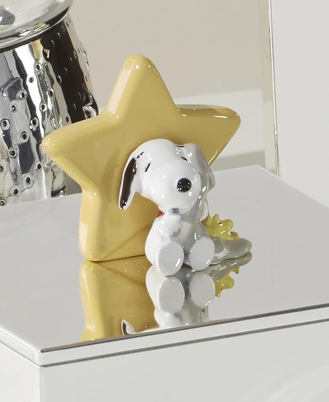Reed And Barton Home Decor, Little Snoopy Keepsake Box, Made Of Metal, Spot Clean, Room Decor, Organization And Storage Box For Keepsakes & Memories, Peanut Snoopy Design (Silver And Yellow, 1 Piece)