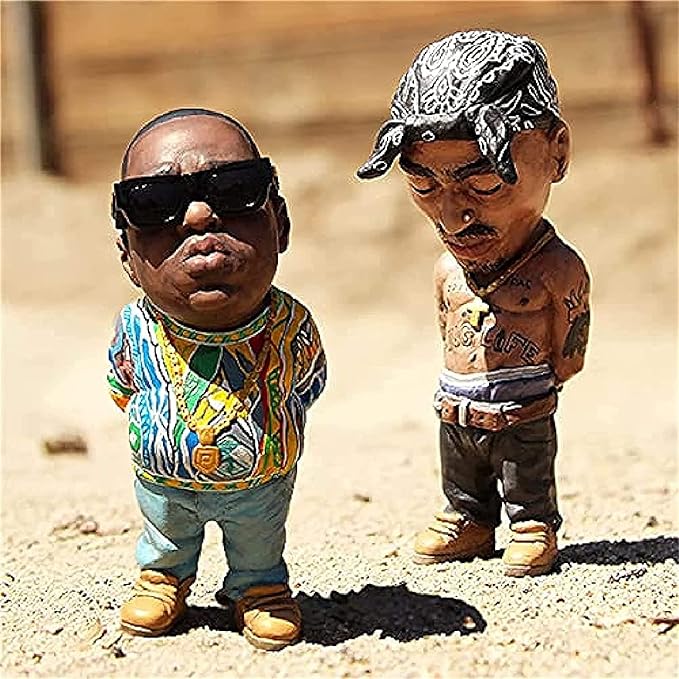 Resin Sculpture, Handmade Biggie + Tupac Ornament, Commemorative Resin Figurine (Red)