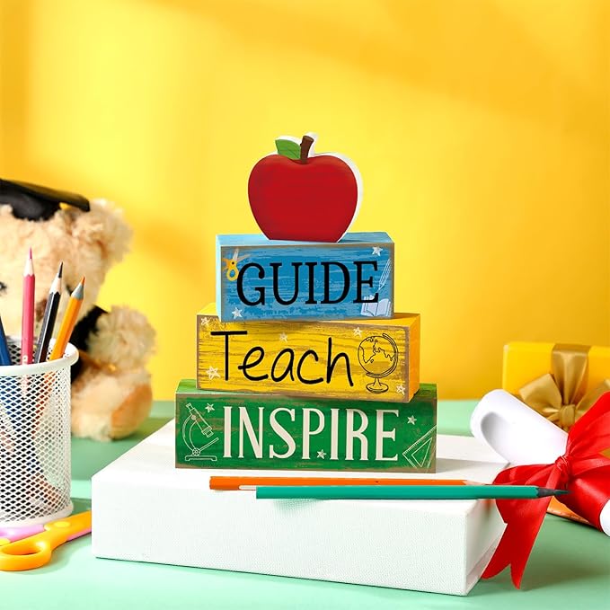 Yuntau 4 Pcs Teacher Appreciation Gift Wooden Apple Table Decoration Guide Teach Inspire Block Sign Apple Tiered Tray Decor Graduation Back to School Teachers Gift for Office Classroom