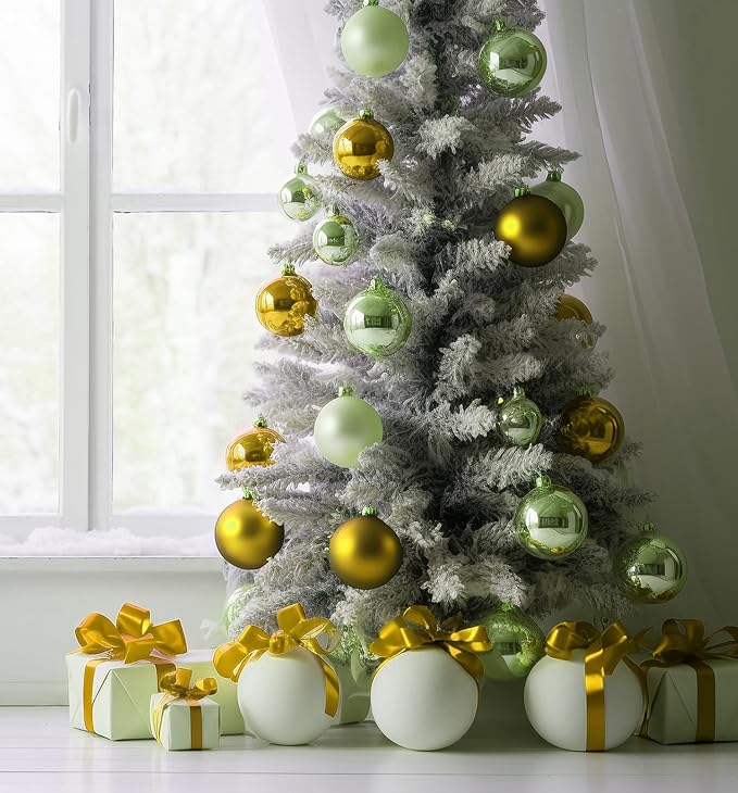 Emopeak 4Pcs Christmas Balls Ornaments for Xmas Christmas Tree - 4 Style Shatterproof Christmas Tree Decorations Hanging Ball for Holiday Wedding Party Decoration (Gold, 4"/10CM)