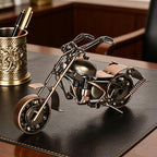 Metal Motorcycle Model - Collectible Moto Decor, Ideal Motorcycle Gifts for Men, Handcrafted Metal Replica for Study/Office/Living Room Decoration（Large）
