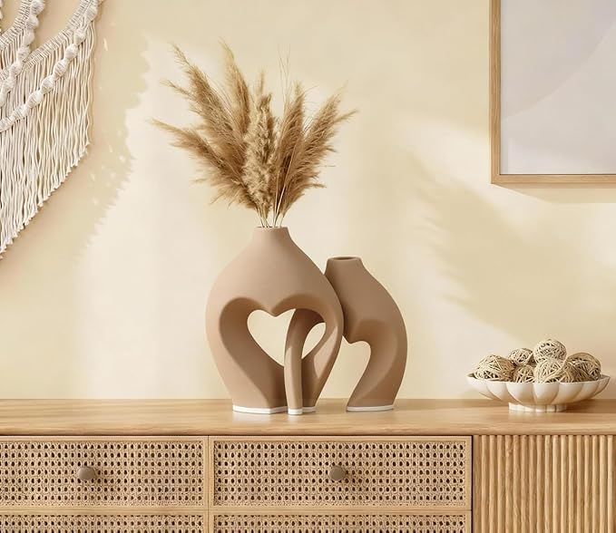 Brown Vases for Decor, Heart Shaped Ceramic Vase Set of 2, Nordic Heart Shaped Vases, Minimalist Decorative Vase for Table Centerpiece Wedding Dining Living Room Office House Decoration