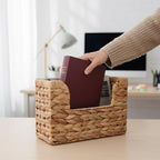 Woven Hanging Magazine Holder Water Hyacinth Magazine Basket Wall Mounted Woven Mail Organizer Wicker Storage Box with Handle Newspaper Rack Decorative for Home Office