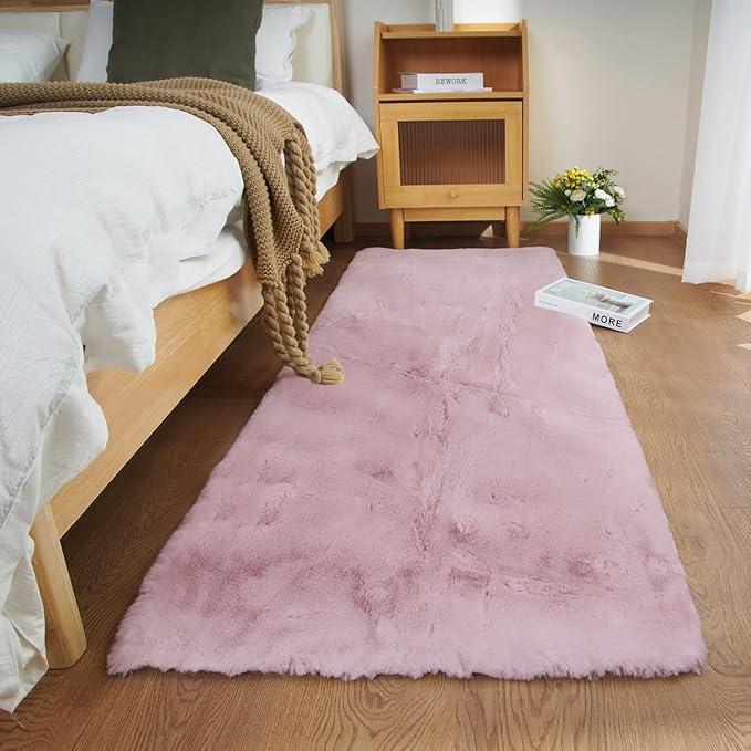 Ghouse Ultra Soft Faux Rabbit Fur Rug, Machine Washable Area Rugs for Bedroom Fluffy Rugs for Living Room, No-Shedding Carpet Sheepskin Rug Pink 2 x 6 Feet
