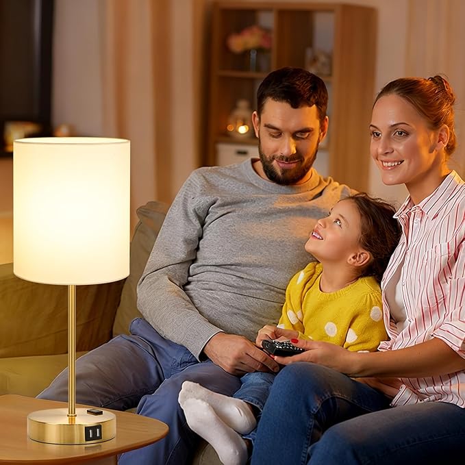 Lynnoland 2 Pack Touch Control Table Bedside Lamps with 2 USB & AC Outlet, 3-Way Dimmable Bedside Nightstand Lamps for Bedroom Living Room Nursery, 800 Lumens 3000K Warmlight Bulbs Included