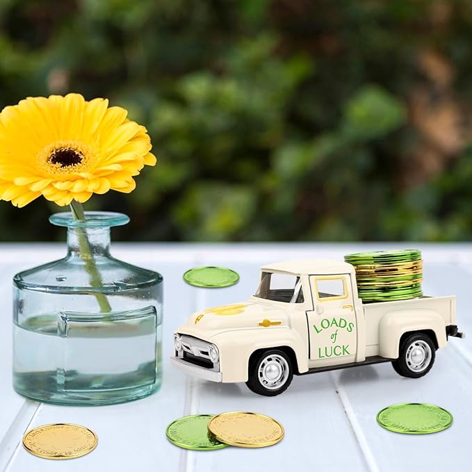St Patricks Truck Decor White Metal Car with Gold Green Coin St Patrick’s Day Decor Farmhouse Vintage Green Metal Truck Decor Irish Party Decoration Vintage Collectible Car for Desk Bookshelf