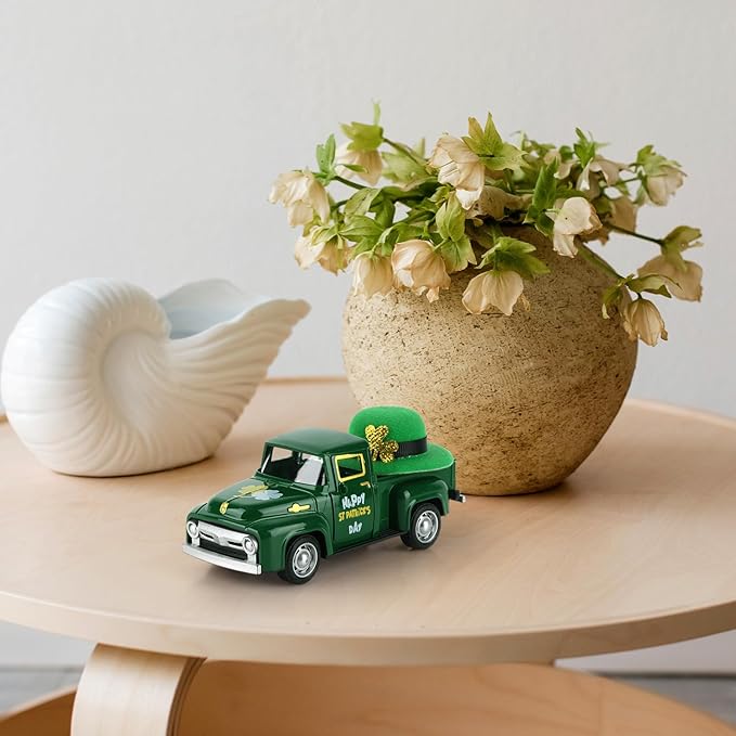Four Leaf Grasses Metal Truck with Green Hat St Patrick’s Day Decorations Farmhouse Vintage Green Metal Truck Decor, Irish Party Decorations Vintage Collectible Car for Desk Bookshelf