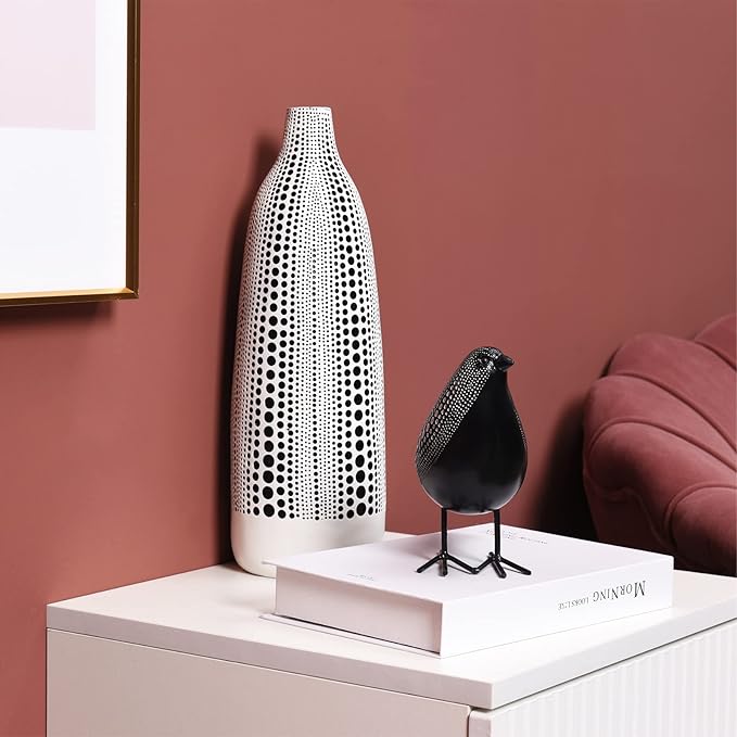 Quoowiit Sculptures Home Decor, Bird Figurine Shelf Decor, Modern Decorations for Living Room, Bedroom, Office, House, Resin Animal Statues and Figurine with Chic Polka Dots Art Design (Black)