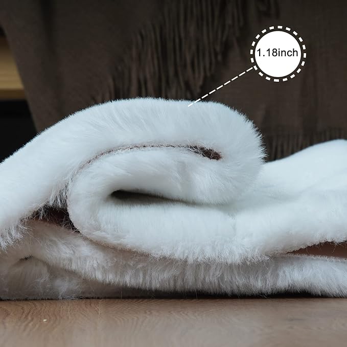 Ghouse Faux Rabbit Fur Round Rug 3ft White Round Rugs for Bedroom Decor Fluffy Area Rugs for Living Room, no-Shedding Carpet Sheepskin Washable Rug Rome Decor