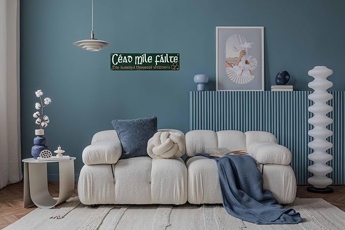 Céad Míle Fáilte Irish Welcome Sign Wall Decor For Living Room Bedroom Dining Garden Bar Cafe Classic Home Accent & Travel Souvenir for House warming & Irish Culture Enthusiasts 4x16 in