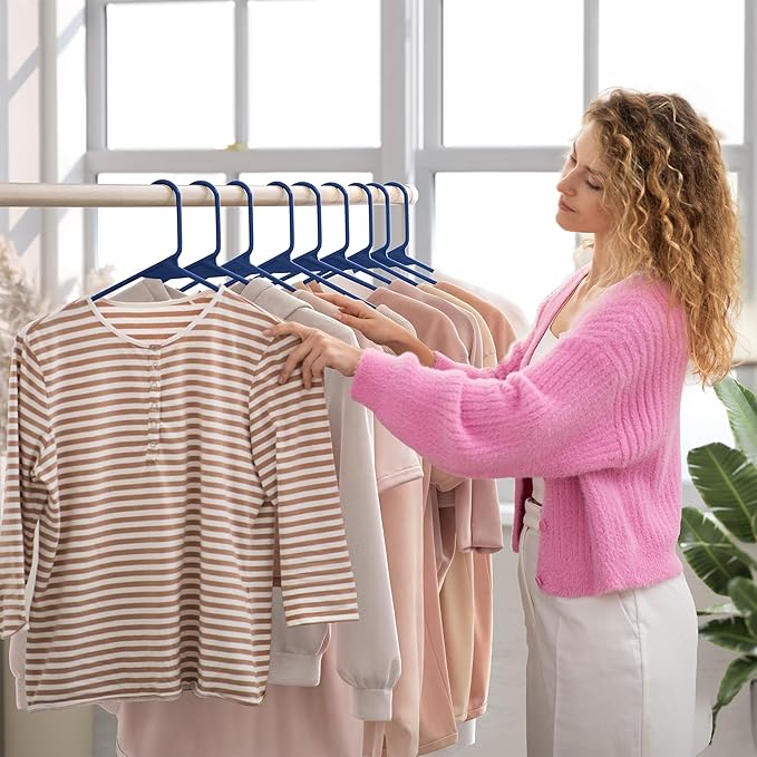 Plastic Hangers 20 Pack Navy Blue - Clothes Hangers - Makes The Perfect Coat Hanger and General Space Saving Clothes Hangers for Closet - Percheros Ganchos para Colgar Ropa Hangars