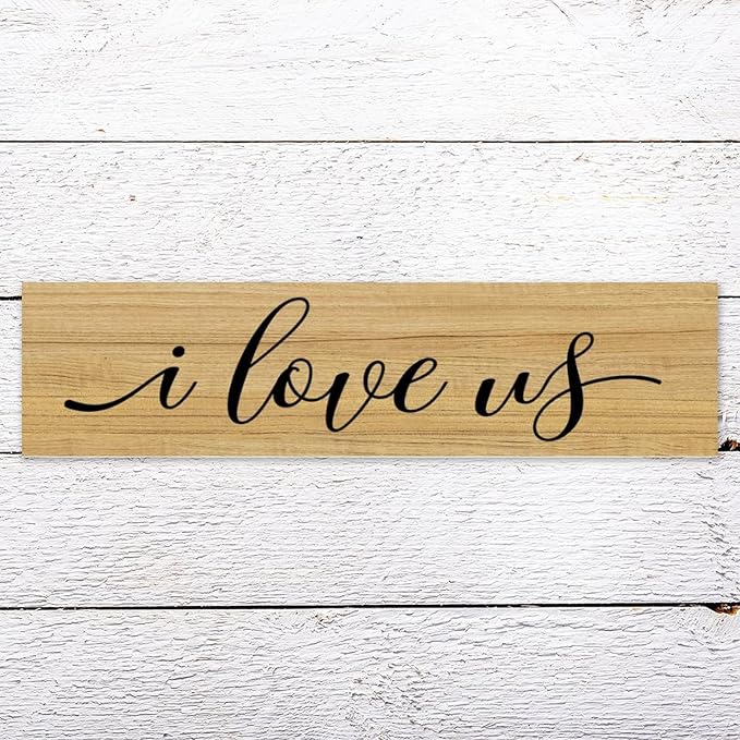 Rustic Wood Sign I Love Us Inspirational Quote Distressed Look Decorative Wooden Sign Vintage Wall Hanging Art Plaque Wall Decoration Home Decor for Farmhouse Room Door Porch Family Sign